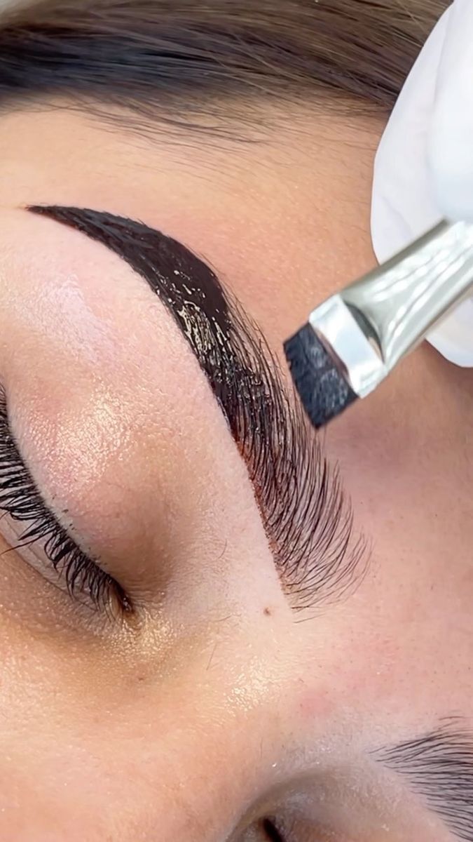 Teinture sourcils